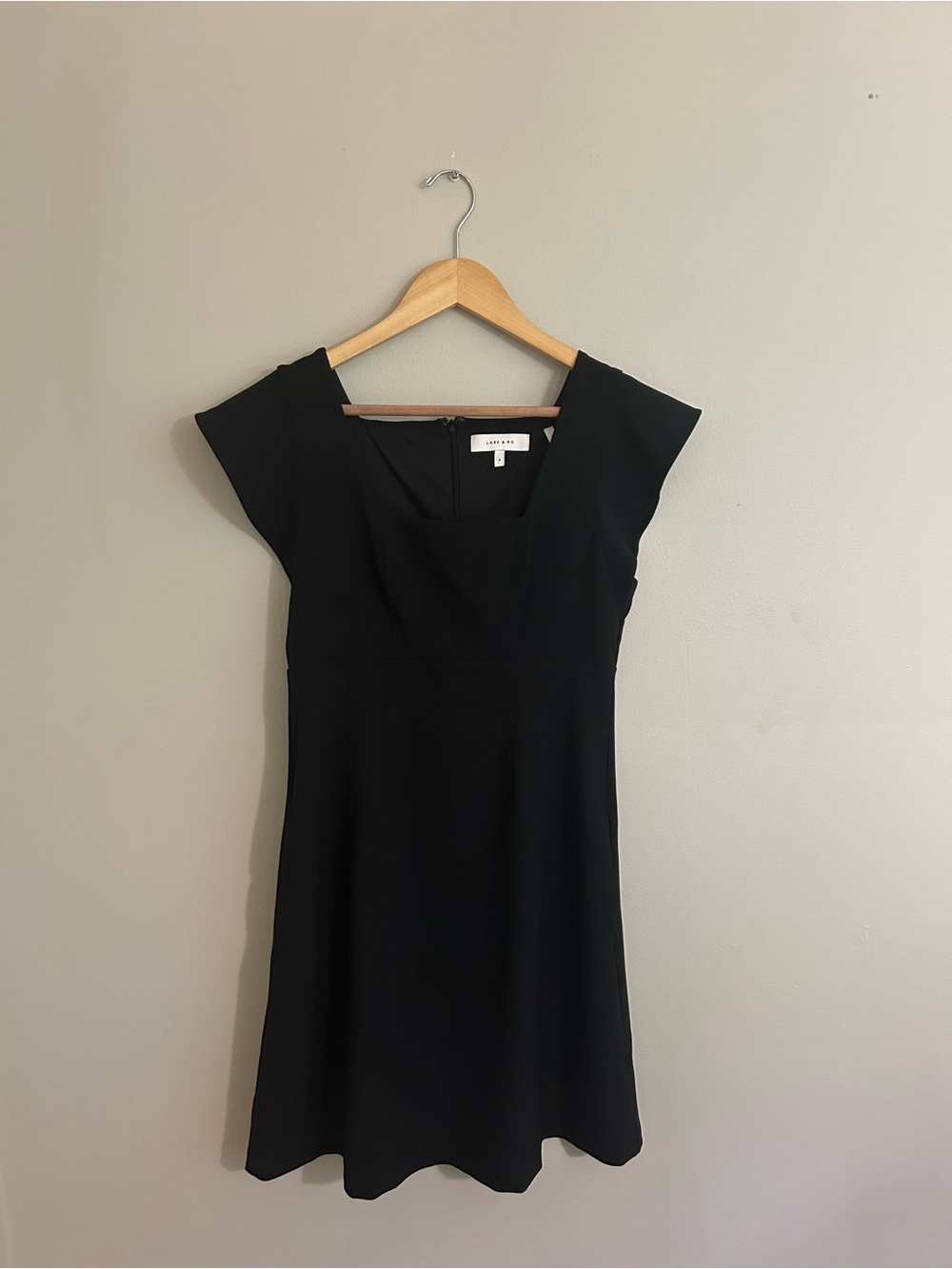 Lark & Ro Black Square-Neck Cap Sleeve Mini Dress